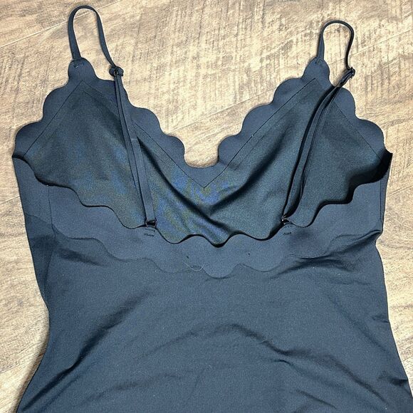 Black Scalloped Swimsuit Cheeky High Cut - Picture 7 of 8